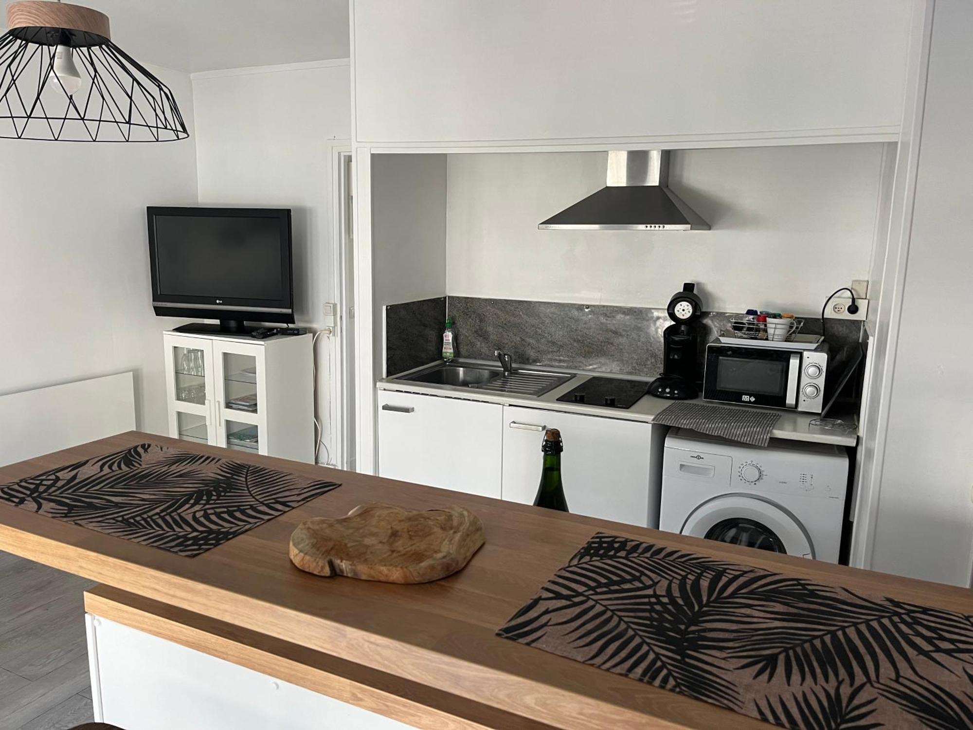 Appartement Meuble En Plein Coeur De St Valery En Caux Saint-Valery-en-Caux Exterior foto